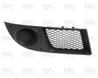 Решітка в бампер права (без отвору противотуманки) Fiat Doblo 2005-2009