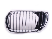 Решітка ліва (ноздрі) хром  BMW E46 2001-2005