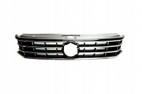 Решітка радіатора VW Passat B8 (Фольксваген Пассат Б8) USA 2016-2019 561853653C